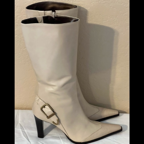Sharp boots in excellent condition! - Picture 2 of 4